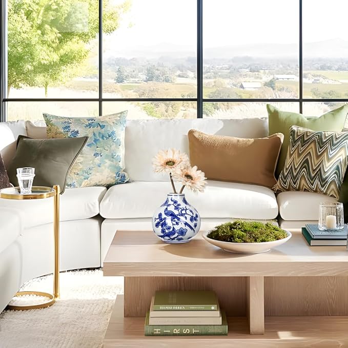 Blue and White Vase Porcelain Vases Small Chinoiserie Vase Classic Ceramic Chinese Floral Vase for Bedroom Living Room Console Table Accent Shelf Tabletop Decor