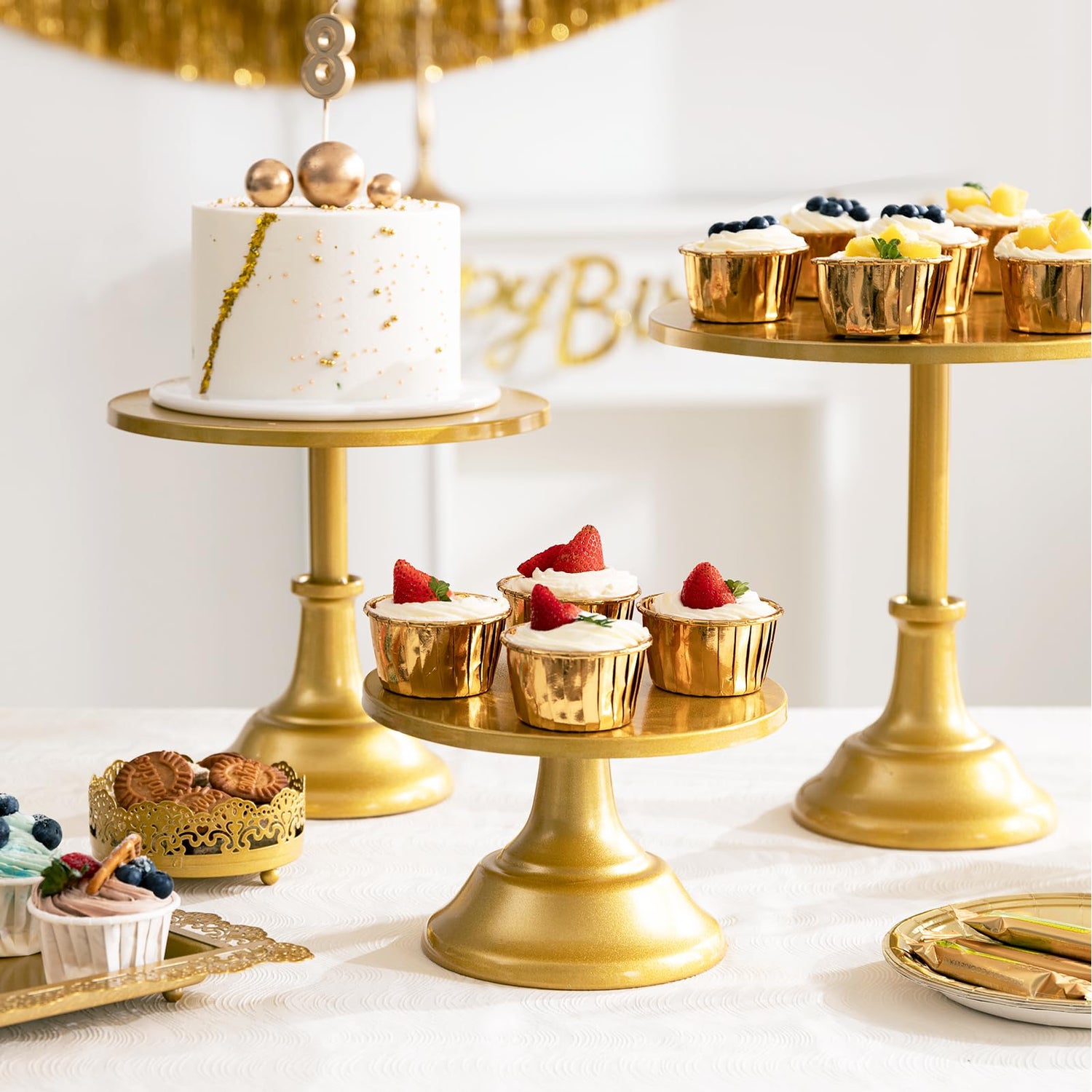 Cake stands