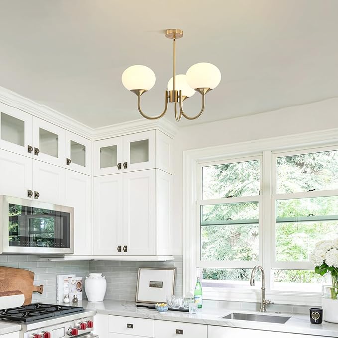 3 Light Gold Milk Glass Chandelier Gold Brass Globe Chandelier MCM Sputnik Ceiling Light Fixture Vintage Pendant Light for Dining Room Living Room Kitchen